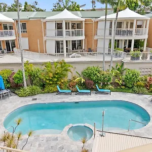 https://macquarie-lodge.hotelssunshinecoast.net