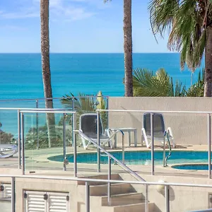 https://noosa-crest-resort.hotelssunshinecoast.net