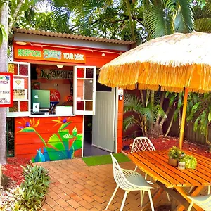 https://dreamtime-travellers-rest.cairnshotels4all.com