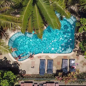 https://cairns-central-yha.cairnshotels4all.com