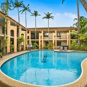https://oasis-inn-apartments.cairnshotels4all.com